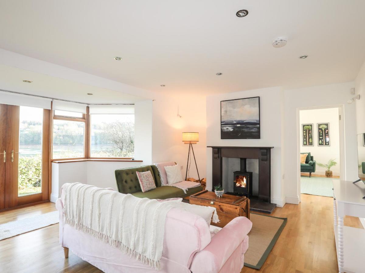 Ynys Faelog Cottage Menai Bridge Bagian luar foto