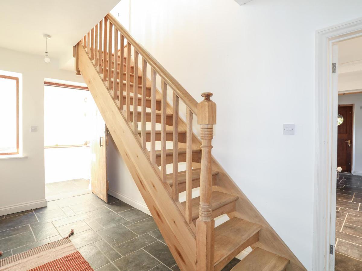 Ynys Faelog Cottage Menai Bridge Bagian luar foto