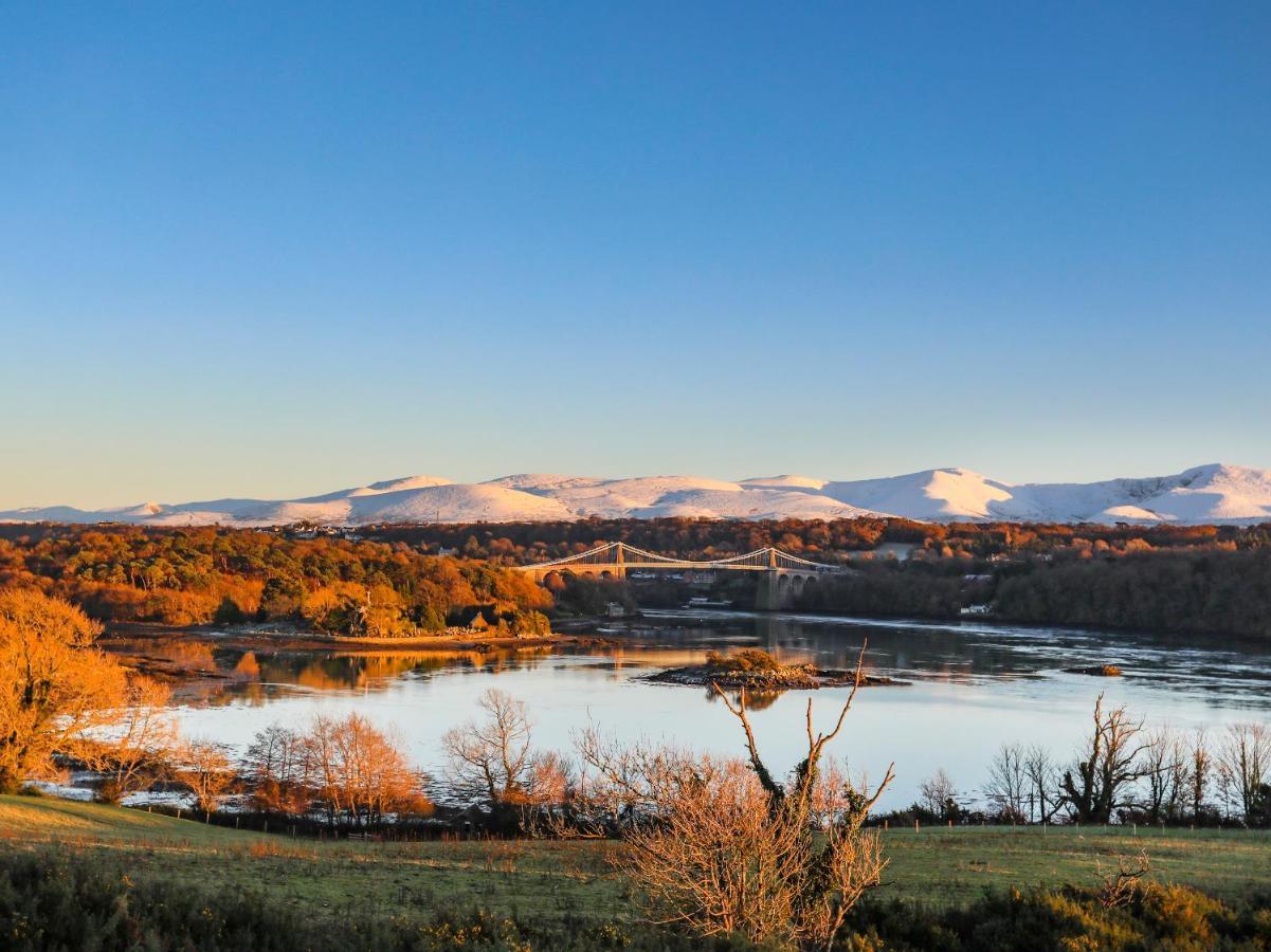 Ynys Faelog Cottage Menai Bridge Bagian luar foto