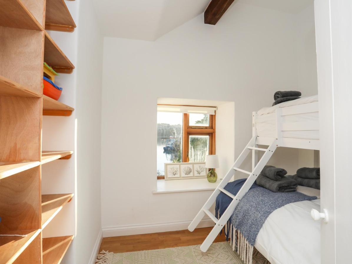Ynys Faelog Cottage Menai Bridge Bagian luar foto